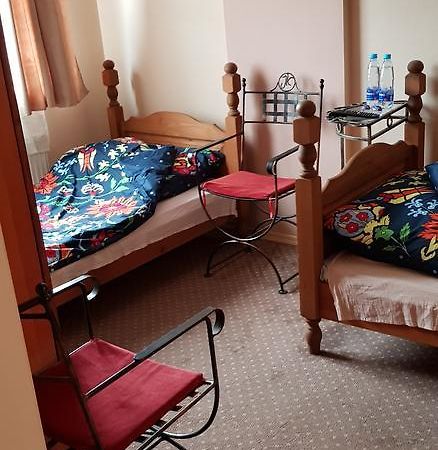 Roadway Hostel Kielce Ngoại thất bức ảnh