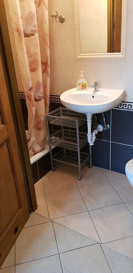 Roadway Hostel Kielce Ngoại thất bức ảnh